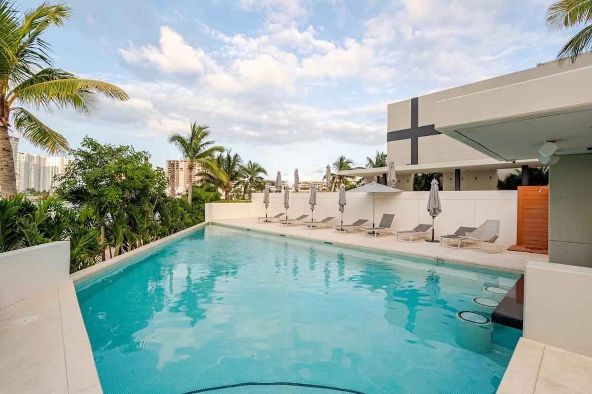 Exclusive Water Front Villa *